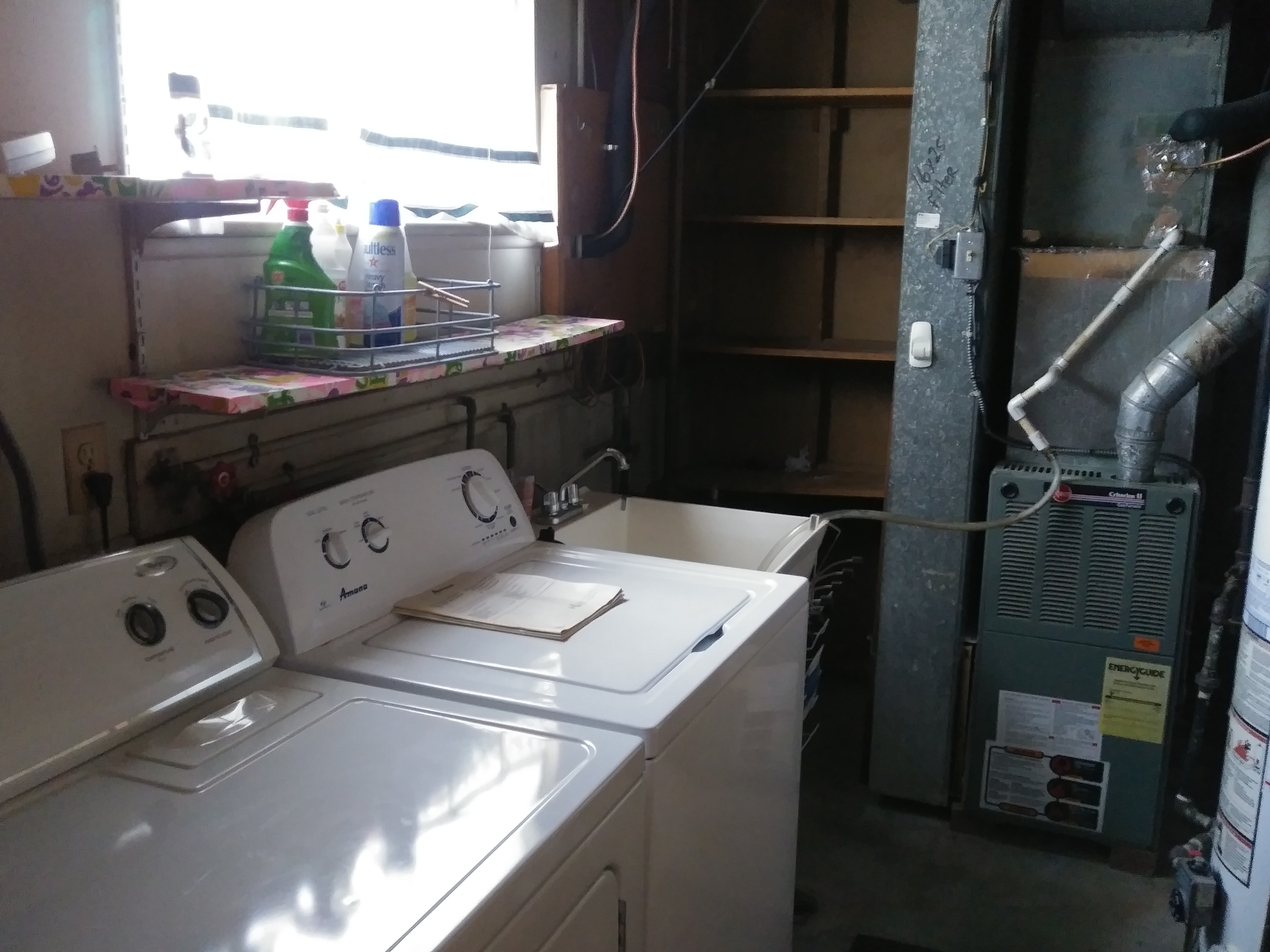 527 Bennert Drive Laundry Area