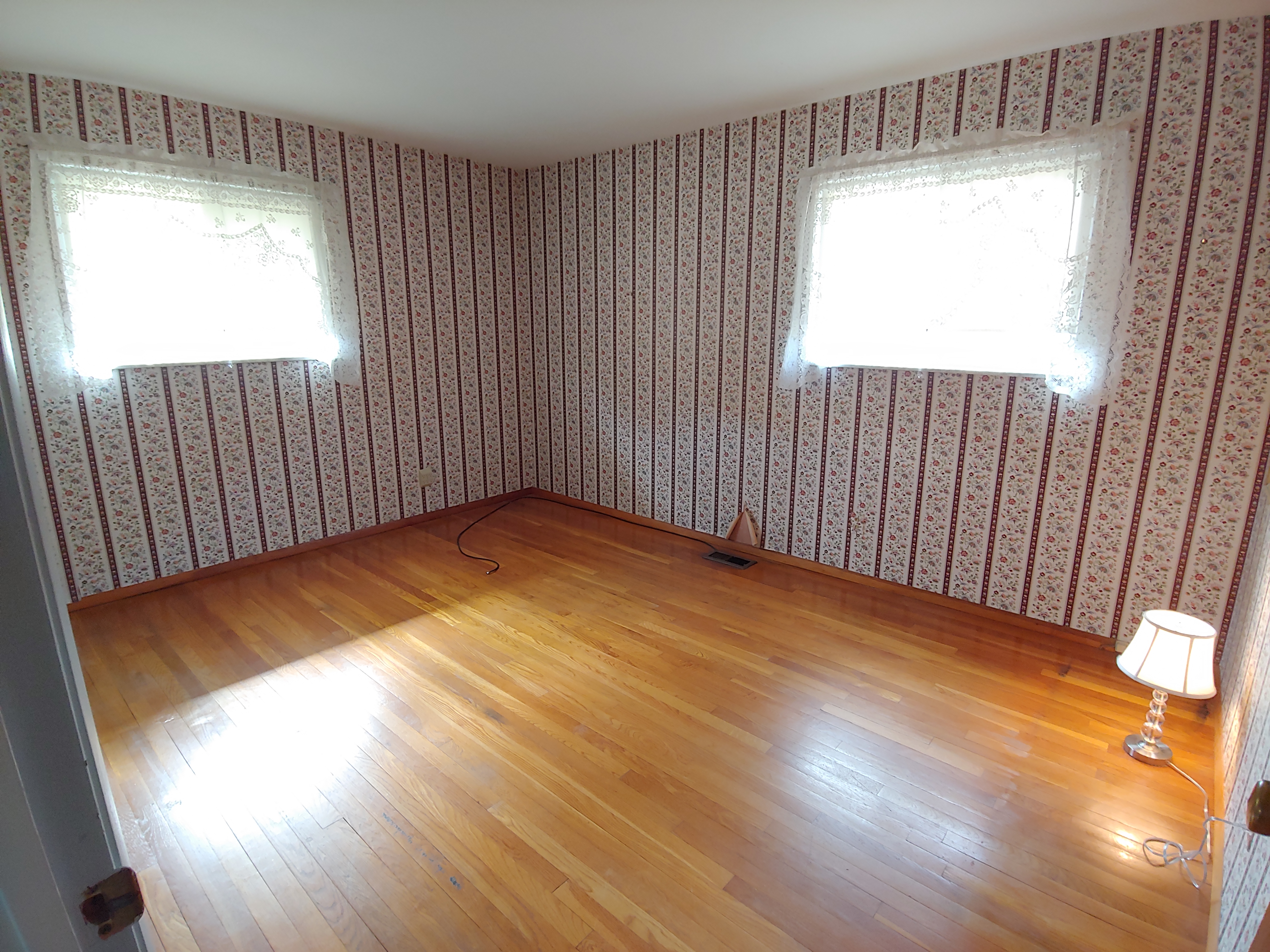 527 Bennert Drive Master Bedroom