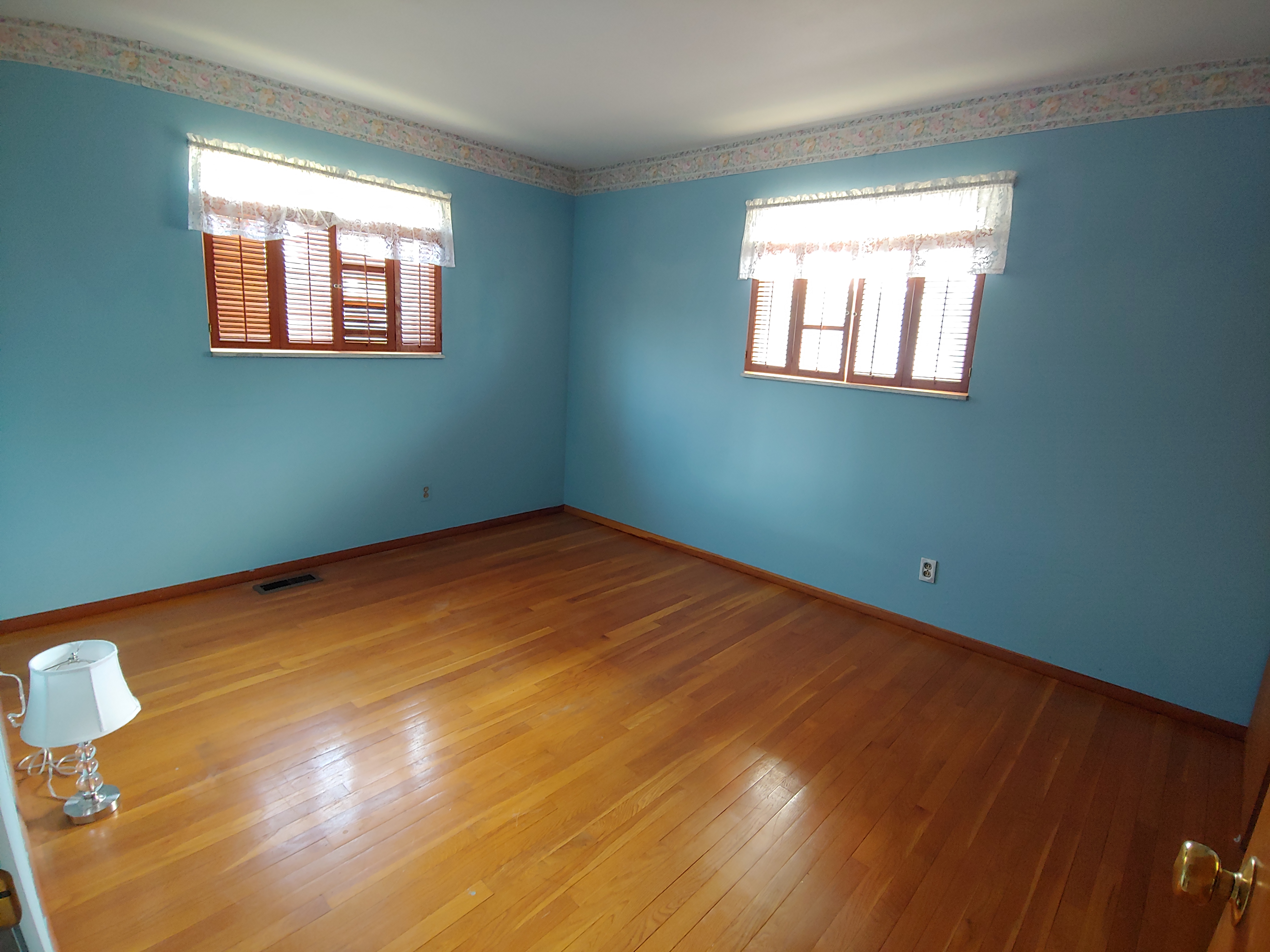 527 Bennert Drive Bedroom 2