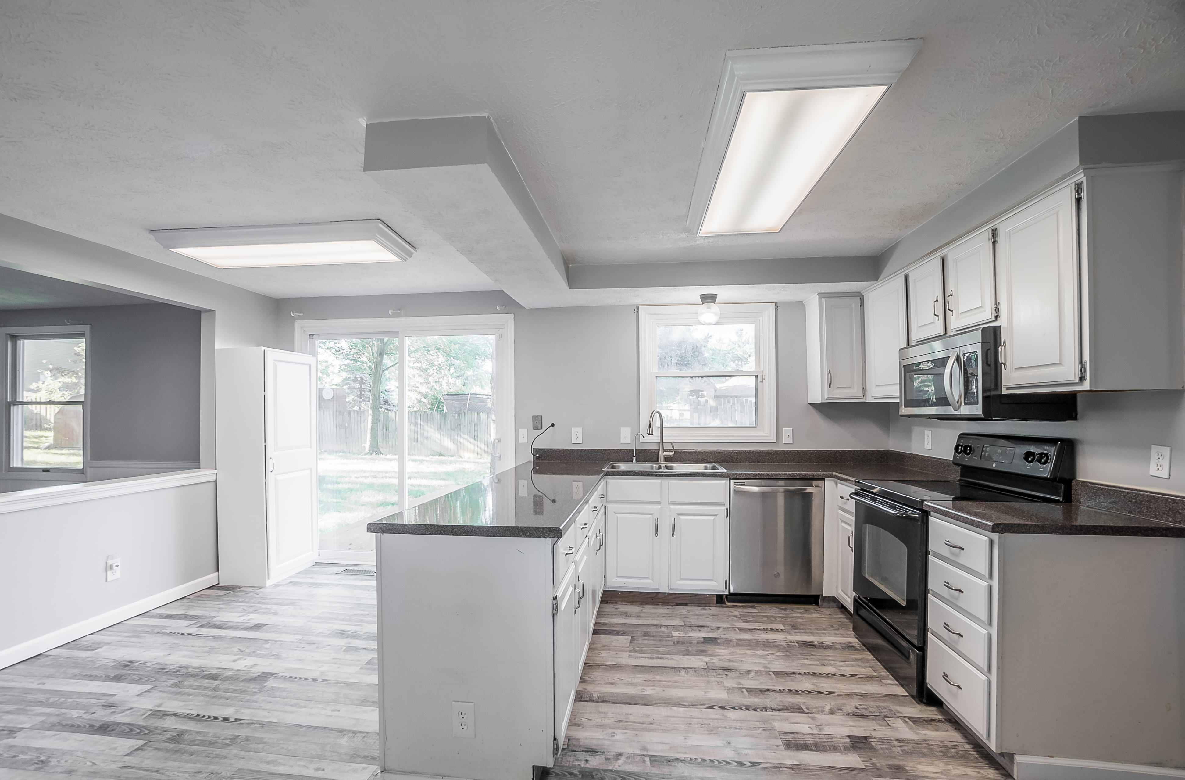 4502 Circle Hill, Dayton, Ohio 45424, 5 Bedrooms Bedrooms, 11 Rooms Rooms,2 BathroomsBathrooms,Single family,Successfully Sold,Circle Hill,756883