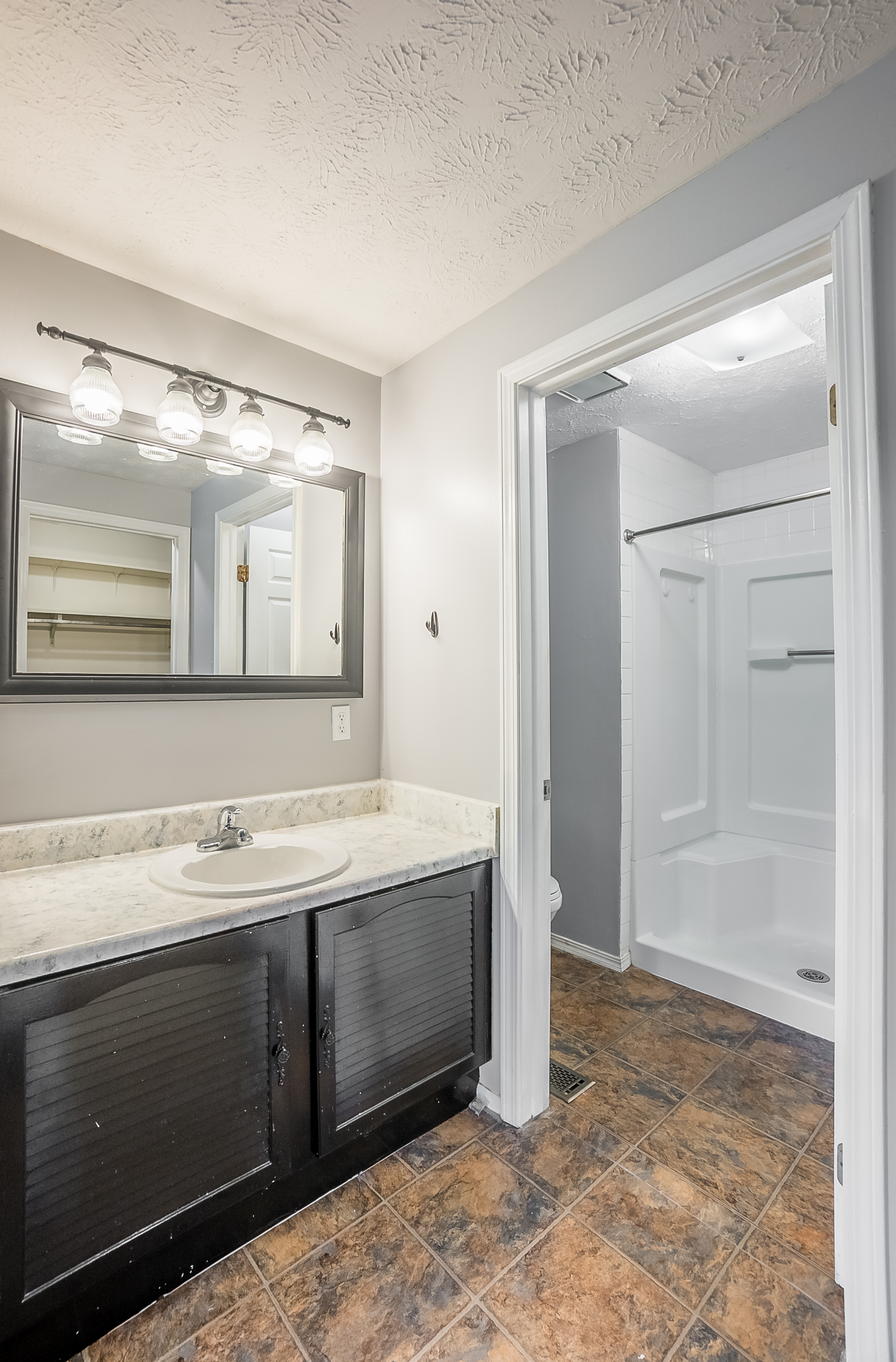 4502 Circle Hill, Dayton, Ohio 45424, 5 Bedrooms Bedrooms, 11 Rooms Rooms,2 BathroomsBathrooms,Single family,Successfully Sold,Circle Hill,756883