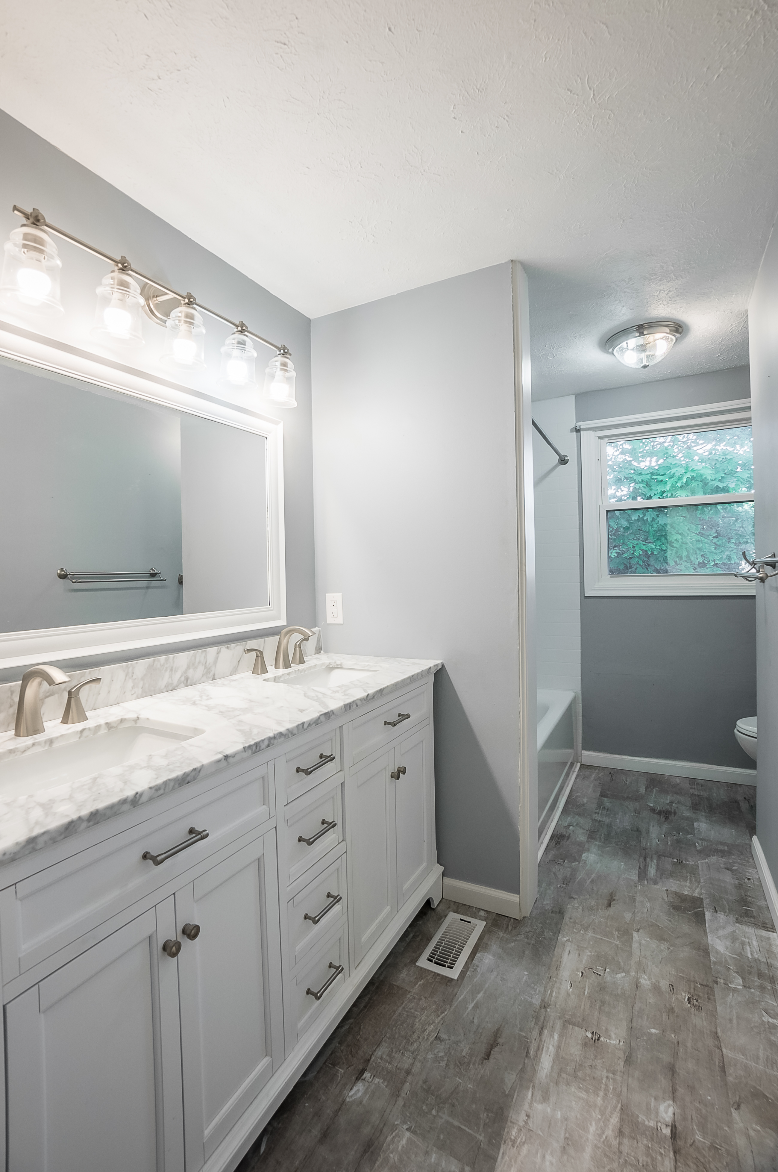4502 Circle Hill, Dayton, Ohio 45424, 5 Bedrooms Bedrooms, 11 Rooms Rooms,2 BathroomsBathrooms,Single family,Successfully Sold,Circle Hill,756883