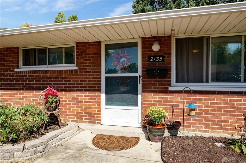 2135 Leigh, Moraine, Ohio 45439, 4 Bedrooms Bedrooms, 9 Rooms Rooms,2 BathroomsBathrooms,House,Successfully Sold,Leigh,0,756899 2135 Leigh, Moraine, Ohio 45439, 4 Bedrooms Bedrooms, 9 Rooms Rooms,2 BathroomsBathrooms,House,Successfully Sold,Leigh,0,756899