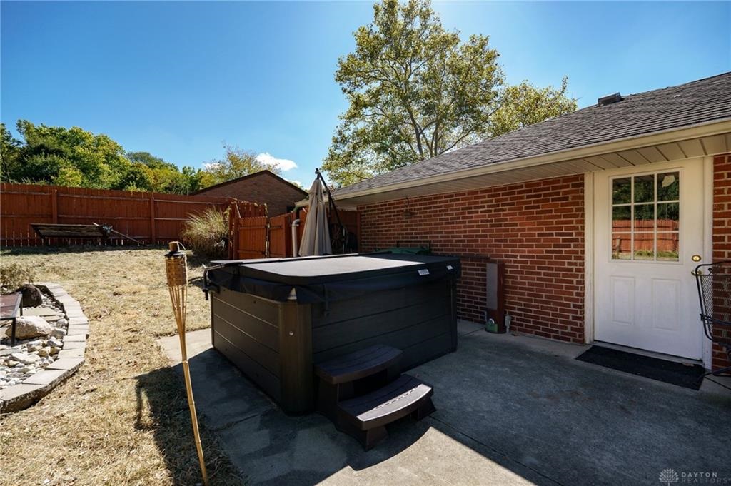 2135 Leigh, Moraine, Ohio 45439, 4 Bedrooms Bedrooms, 9 Rooms Rooms,2 BathroomsBathrooms,House,Successfully Sold,Leigh,0,756899 2135 Leigh, Moraine, Ohio 45439, 4 Bedrooms Bedrooms, 9 Rooms Rooms,2 BathroomsBathrooms,House,Successfully Sold,Leigh,0,756899