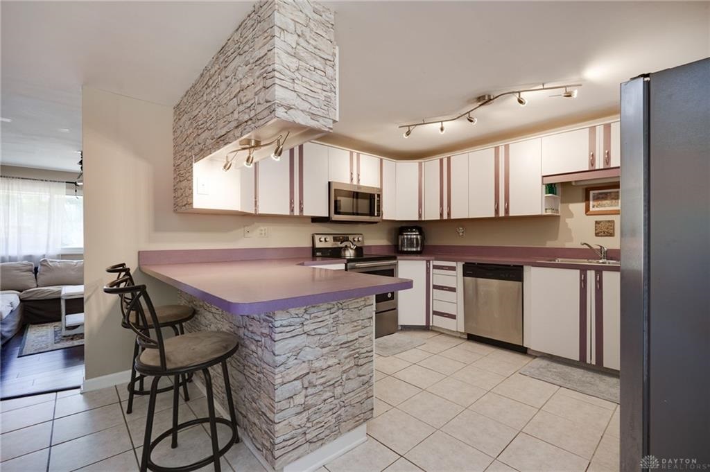 2135 Leigh, Moraine, Ohio 45439, 4 Bedrooms Bedrooms, 9 Rooms Rooms,2 BathroomsBathrooms,House,Successfully Sold,Leigh,0,756899 2135 Leigh, Moraine, Ohio 45439, 4 Bedrooms Bedrooms, 9 Rooms Rooms,2 BathroomsBathrooms,House,Successfully Sold,Leigh,0,756899