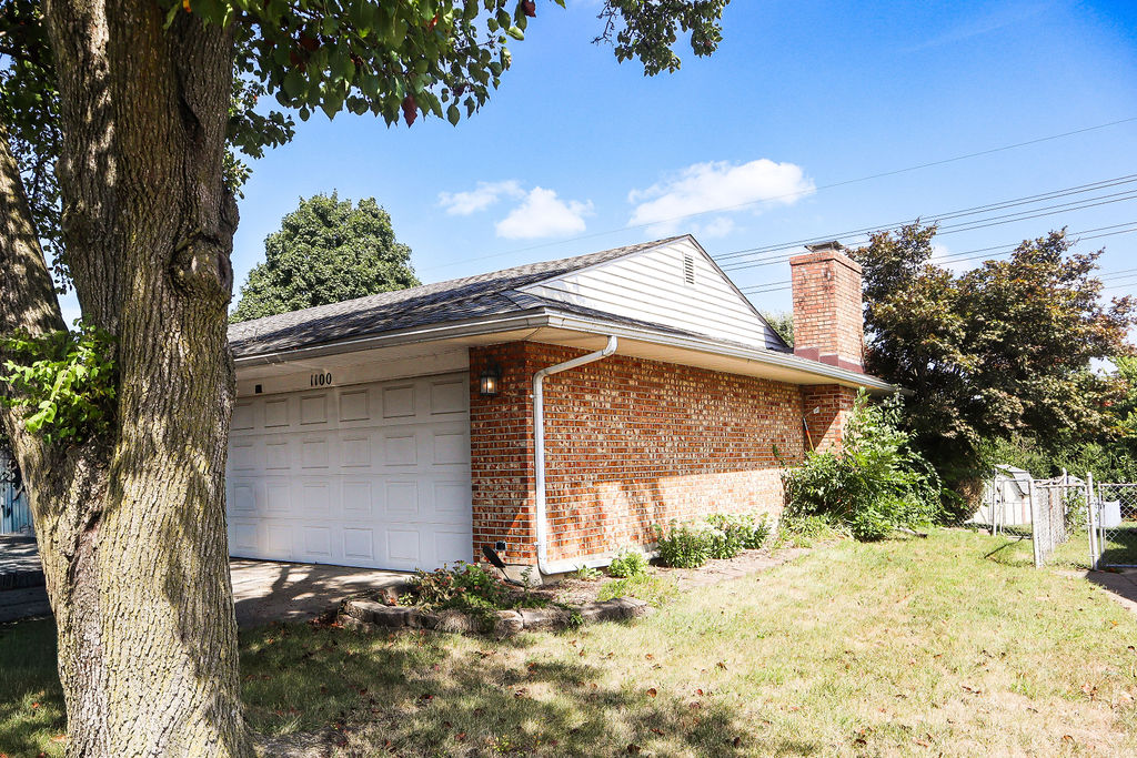 1100 Elm, West Carrollton, Ohio 45449, 3 Bedrooms Bedrooms, 8 Rooms Rooms,2 BathroomsBathrooms,Single family,Successfully Sold,Elm,0,756907 1100 Elm, West Carrollton, Ohio 45449, 3 Bedrooms Bedrooms, 8 Rooms Rooms,2 BathroomsBathrooms,Single family,Successfully Sold,Elm,0,756907