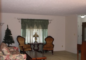 1100 Elm, West Carrollton, Ohio 45449, 3 Bedrooms Bedrooms, 8 Rooms Rooms,2 BathroomsBathrooms,Single family,Successfully Sold,Elm,0,756907