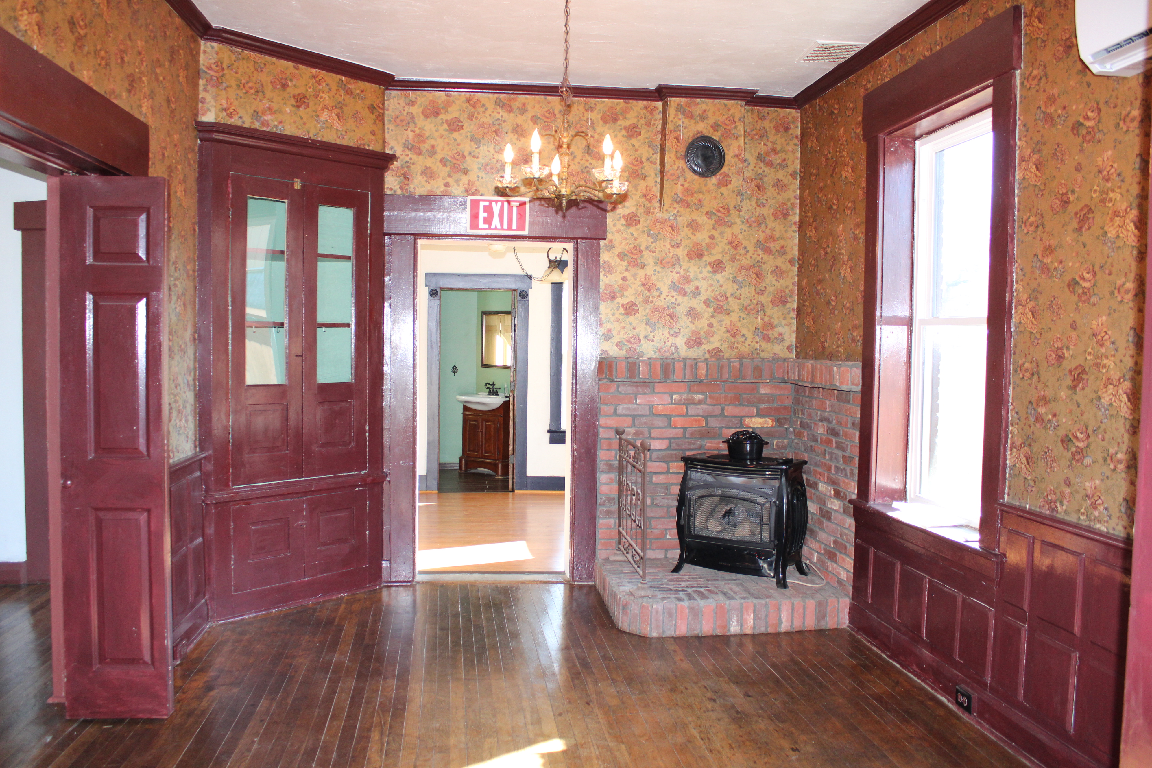 Built-In Cabinet and Gas Fireplace in Dining Room Built-In Cabinet and Gas Fireplace in Dining Room