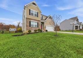 10304 Harlequin Ct Front Yard View