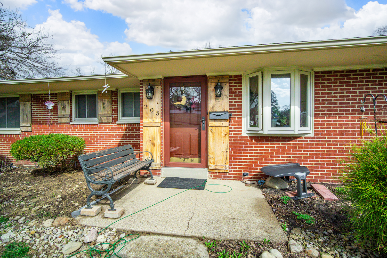 205 Sheldon, Centerville, Ohio 45459, 3 Bedrooms Bedrooms, 9 Rooms Rooms,2 BathroomsBathrooms,House,Successfully Sold,Sheldon,0,756910 205 Sheldon, Centerville, Ohio 45459, 3 Bedrooms Bedrooms, 9 Rooms Rooms,2 BathroomsBathrooms,House,Successfully Sold,Sheldon,0,756910