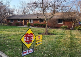205 Sheldon, Centerville, Ohio 45459, 3 Bedrooms Bedrooms, 9 Rooms Rooms,2 BathroomsBathrooms,House,Successfully Sold,Sheldon,0,756910